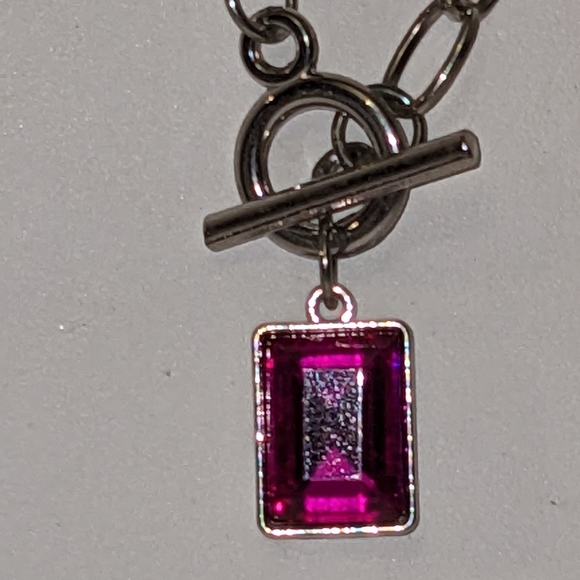 Sexy Sassy Silver & Hot pink Faceted Square Necklace & Earrings Set NEW - Picture 7 of 14